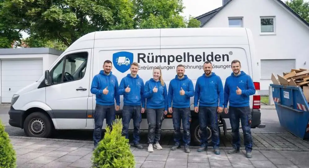 Das Team des Entrümpelungsportals im Einsatz
